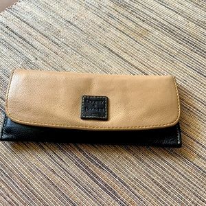 Dooney & Bourke leather wallet